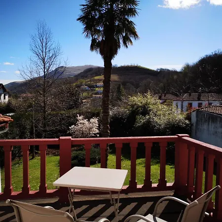 Chalbonia Nocleg ze śniadaniem Louhossoa