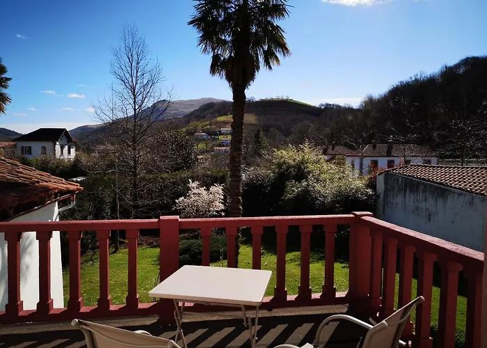 Chalbonia Bed & Breakfast Louhossoa