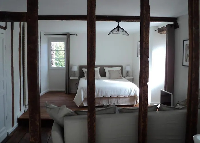 Chalbonia Bed & Breakfast 3*